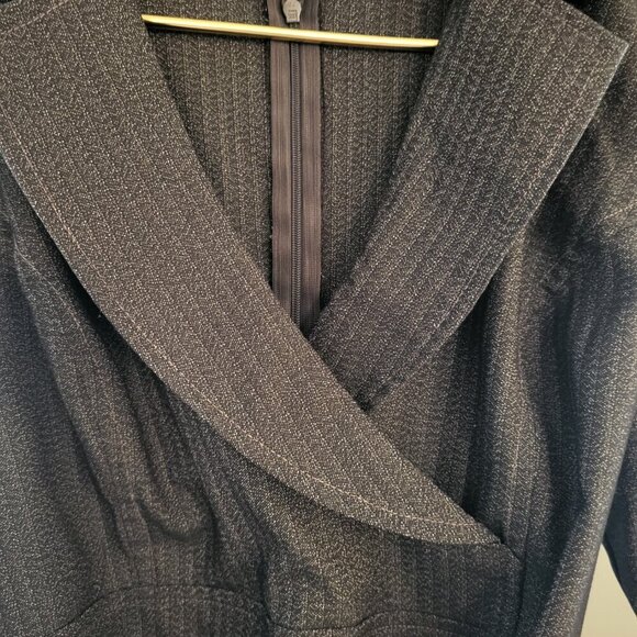Le Chateau Grey Striped Belted Dress with 3/4 length sleeve and pockets - Picture 2 of 8